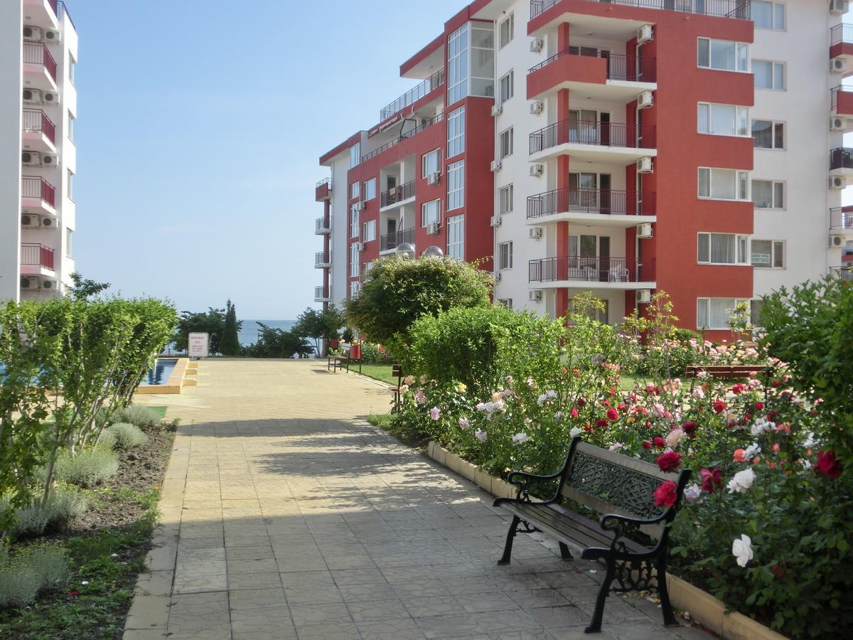 Sea View Panorama Apartment On Complex With Pools And Beach, Sveti Vlas Dış mekan fotoğraf
