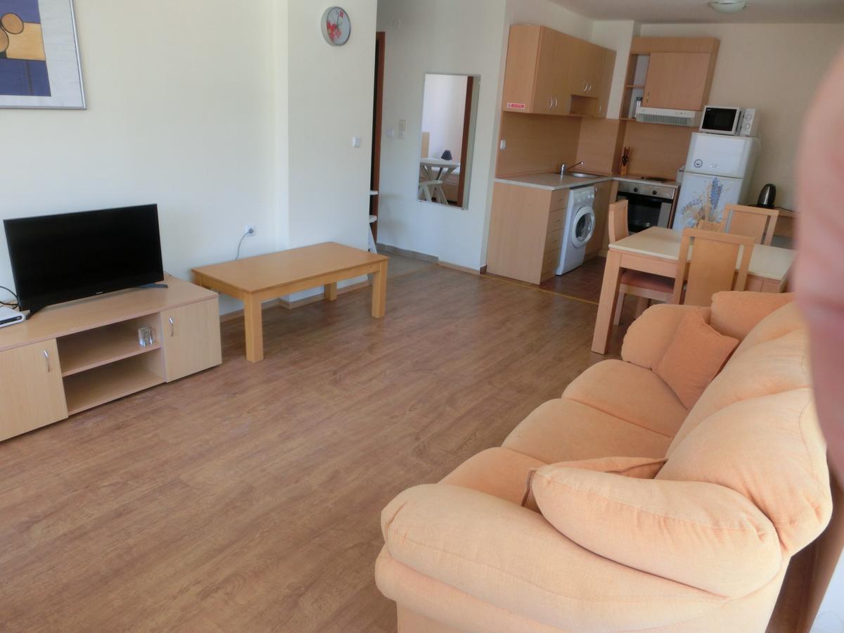 Sea View Panorama Apartment On Complex With Pools And Beach, Sveti Vlas Dış mekan fotoğraf
