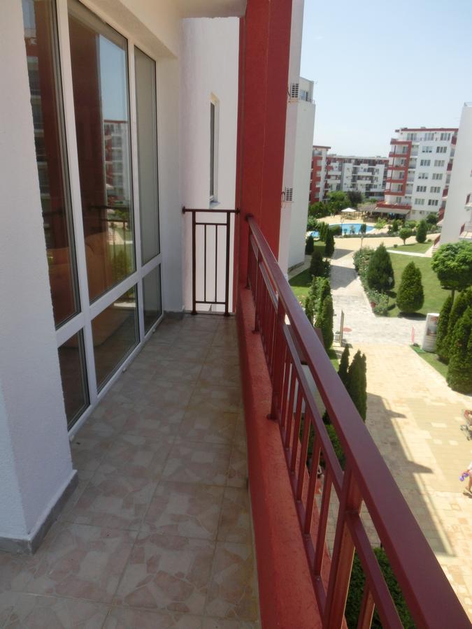Sea View Panorama Apartment On Complex With Pools And Beach, Sveti Vlas Dış mekan fotoğraf