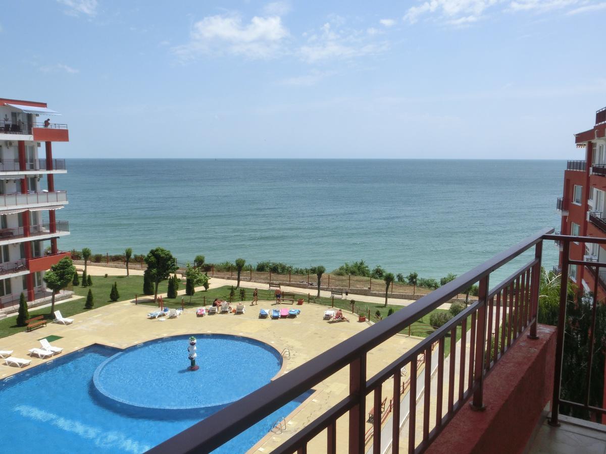 Sea View Panorama Apartment On Complex With Pools And Beach, Sveti Vlas Dış mekan fotoğraf