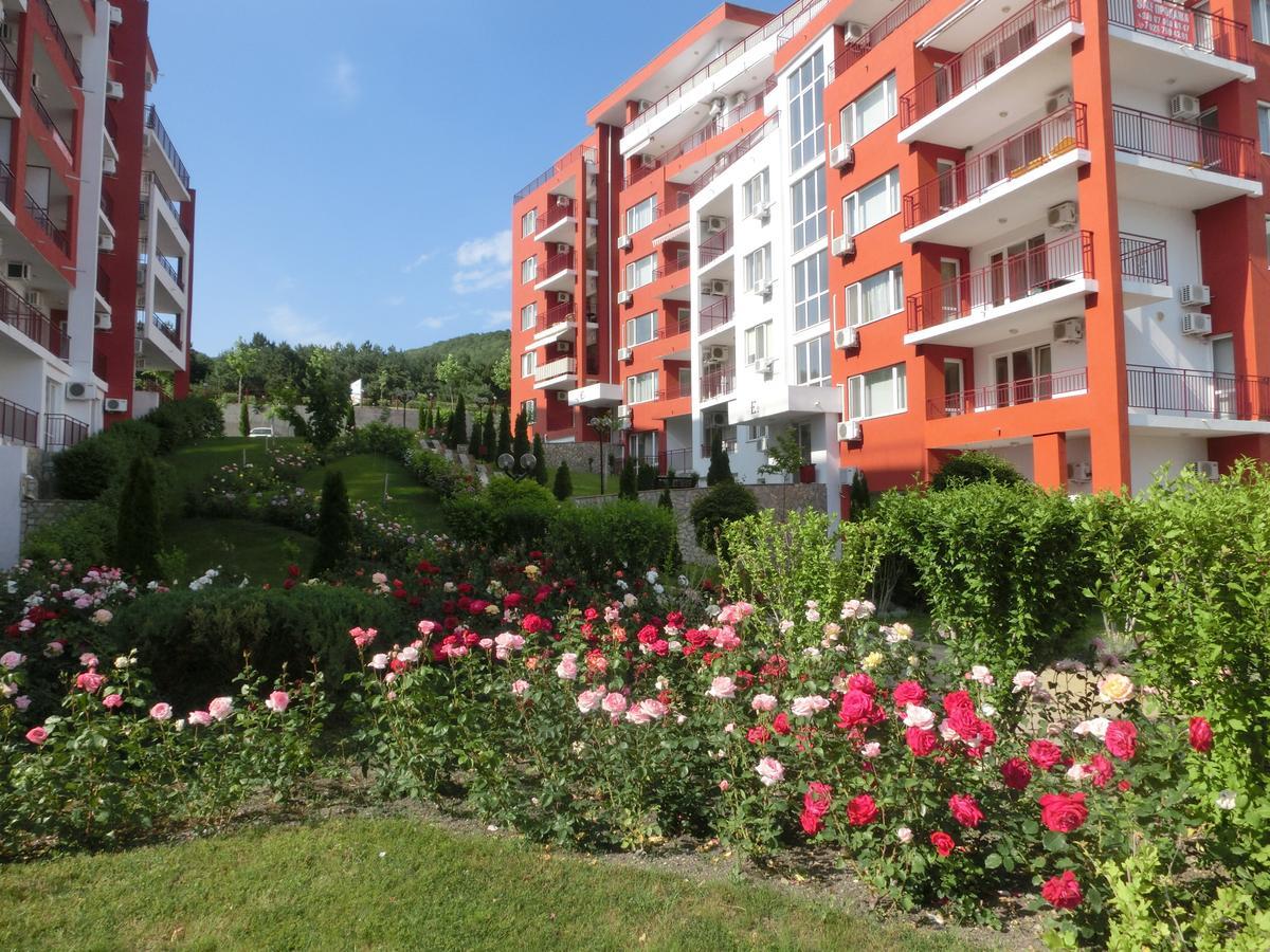 Sea View Panorama Apartment On Complex With Pools And Beach, Sveti Vlas Dış mekan fotoğraf
